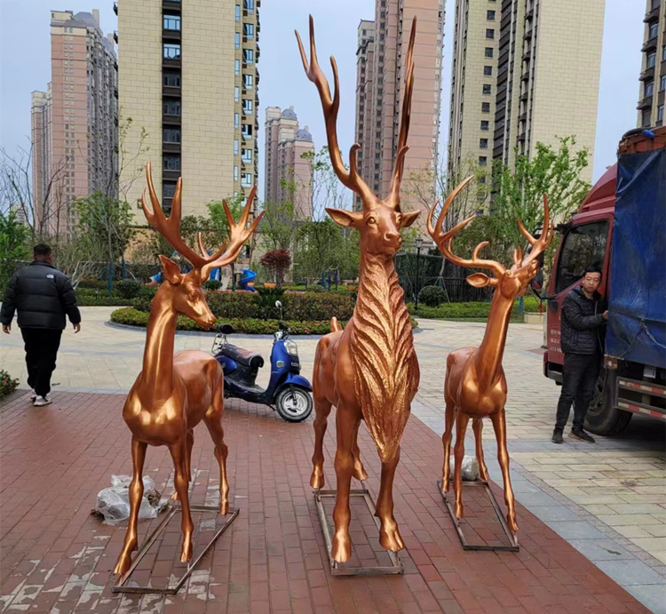 泡沫雕塑的產(chǎn)品形態(tài)多樣，可以根據(jù)需求進(jìn)行定制